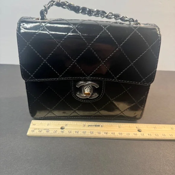 Chanel Vintage Glossy Black Quilted Mini Bag - Picture 10 of 12
